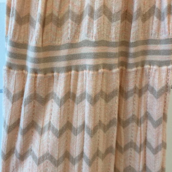 XS Victoria's secret 100% cotton that resembles a knitted dress w/natural colors - Picture 4 of 9